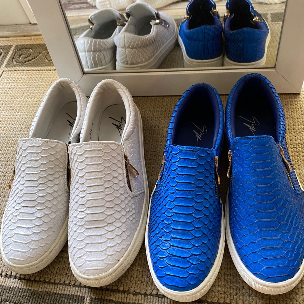 Set of 2 Shoes